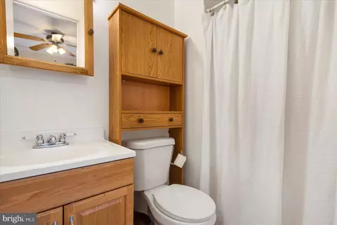 Bath - 64 Bar Harbor Rd, Pasadena, MD 21122 photo 1 of 5