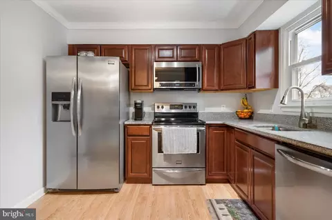 Kitchen - 64 Bar Harbor Rd, Pasadena, MD 21122 photo 1 of 3
