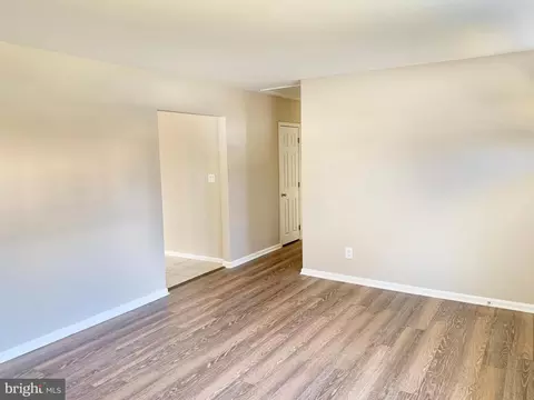 514 Sylview Dr, Pasadena, MD 21122 photo 3