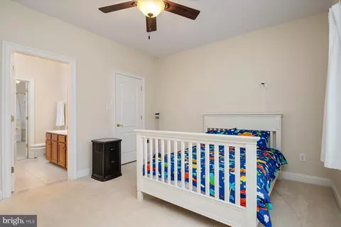 Bedroom - 1515 Devere Dr, Pasadena, MD 21122 photo 6 of 12