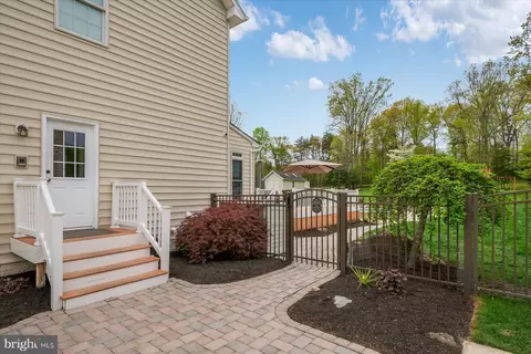 Exterior - 1515 Devere Dr, Pasadena, MD 21122 photo 11 of 22