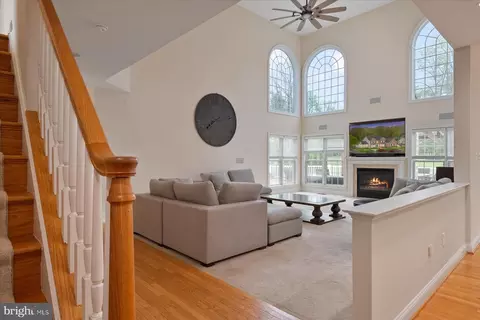 Living - 1515 Devere Dr, Pasadena, MD 21122 photo 1 of 9