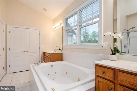 Bath - 1515 Devere Dr, Pasadena, MD 21122 photo 2 of 6