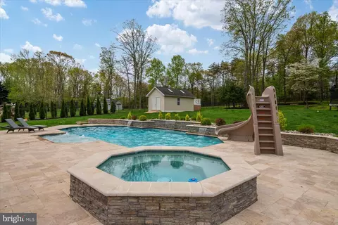 Exterior - 1515 Devere Dr, Pasadena, MD 21122 photo 15 of 22