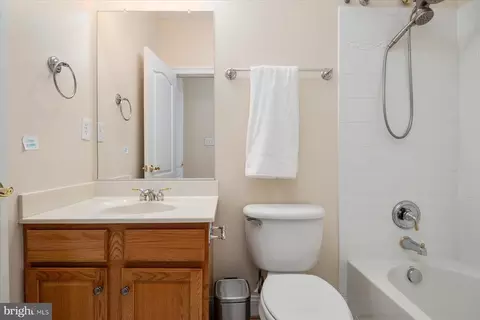 Bath - 1515 Devere Dr, Pasadena, MD 21122 photo 3 of 6