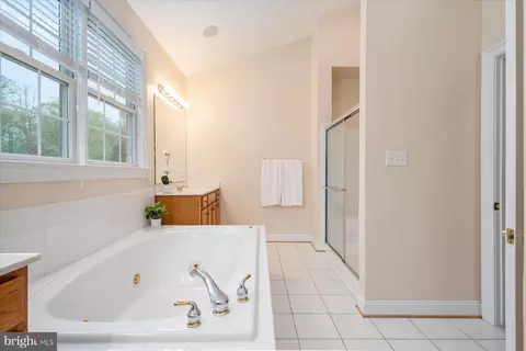 Bath - 1515 Devere Dr, Pasadena, MD 21122 photo 1 of 6