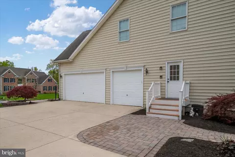 Exterior - 1515 Devere Dr, Pasadena, MD 21122 photo 10 of 22