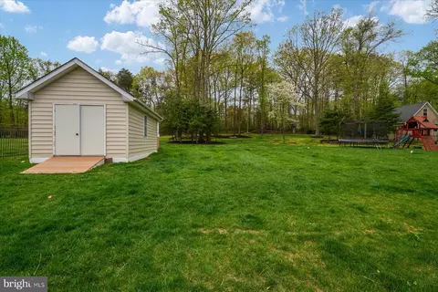 Exterior - 1515 Devere Dr, Pasadena, MD 21122 photo 17 of 22