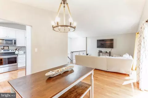 Dining - 560 Dowitcher Ct, Pasadena, MD 21122 photo 2 of 3