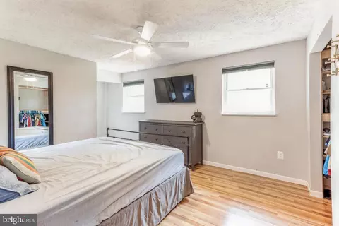 Bedroom - 560 Dowitcher Ct, Pasadena, MD 21122 photo 6 of 8