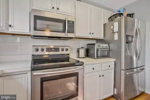 Kitchen - 1203 Castine Ct, Pasadena, MD 21122 photo 3 of 4