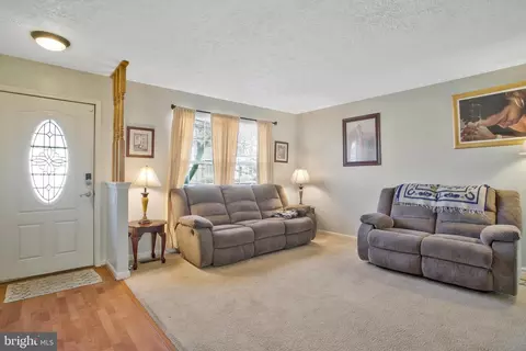 Living - 1203 Castine Ct, Pasadena, MD 21122 photo 4 of 6