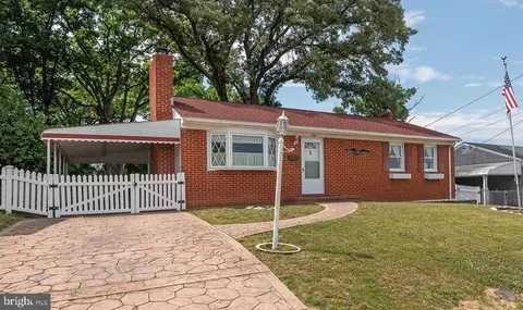 104 Caswell Ave, Glen Burnie, MD 21061