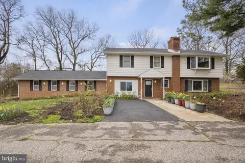 7612 Amos Ave, Severn, MD 21144