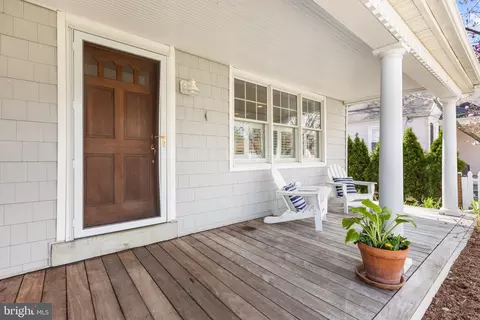 Exterior - 131 S Homeland Ave, Annapolis, MD 21401 photo 3 of 5