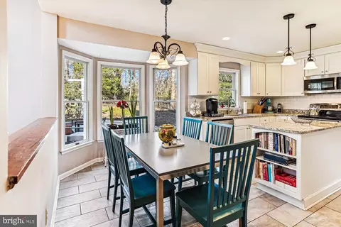 128 Claiborne Rd, Edgewater, MD 21037 photo 10