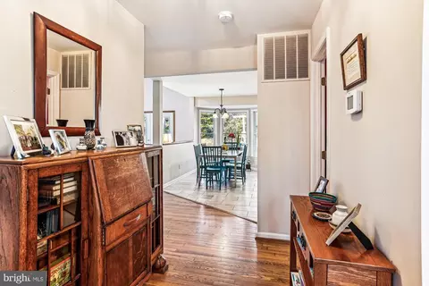 128 Claiborne Rd, Edgewater, MD 21037 photo 4