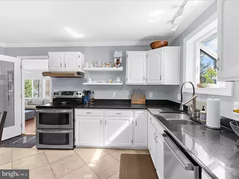 Kitchen - 8195 Old Mill Rd, Pasadena, MD 21122 photo 2 of 3