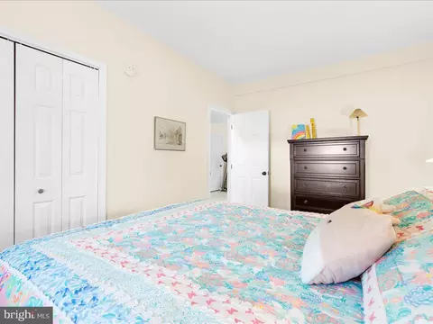 Bedroom - 8195 Old Mill Rd, Pasadena, MD 21122 photo 6 of 9