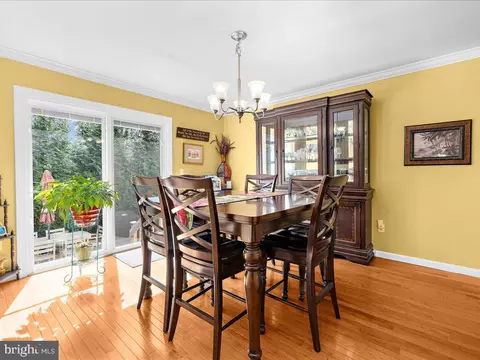 Dining - 8195 Old Mill Rd, Pasadena, MD 21122 photo 4 of 5