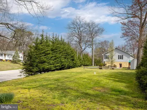Exterior - 8195 Old Mill Rd, Pasadena, MD 21122 photo 7 of 9