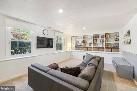 Living - 222 Cherry Hill Ln, Laurel, MD 20724 photo 2 of 2