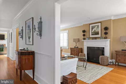 Living - 8 N Acton Pl, Annapolis, MD 21401 photo 1 of 9