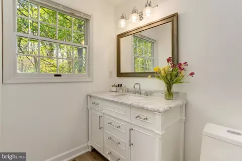 Bath - 6310 Westmont Ct, Dunkirk, MD 20754 photo 4 of 6