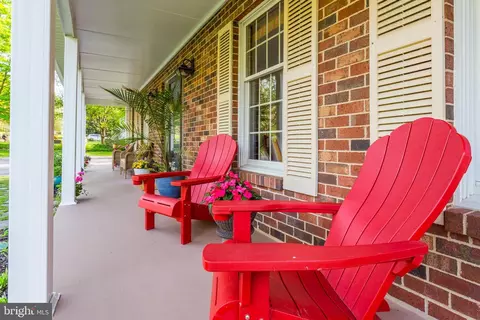 Exterior - 6310 Westmont Ct, Dunkirk, MD 20754 photo 6 of 18