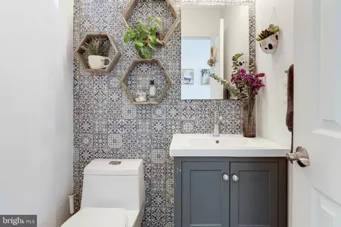 Bath - 6310 Westmont Ct, Dunkirk, MD 20754 photo 1 of 6