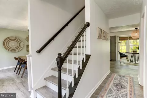Entry Way - 6310 Westmont Ct, Dunkirk, MD 20754 photo 3 of 4