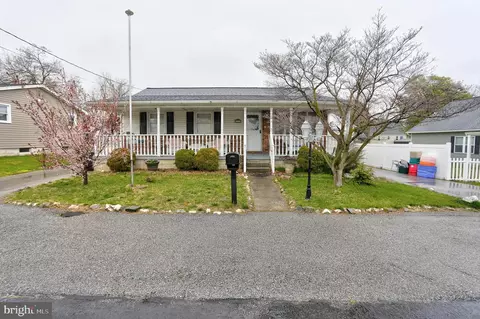 252 Asbury Rd, Pasadena, MD 21122