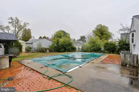 Exterior - 252 Asbury Rd, Pasadena, MD 21122 photo 11 of 14