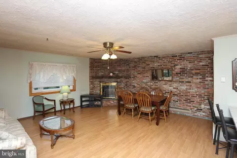 Dining - 252 Asbury Rd, Pasadena, MD 21122 photo 1 of 1