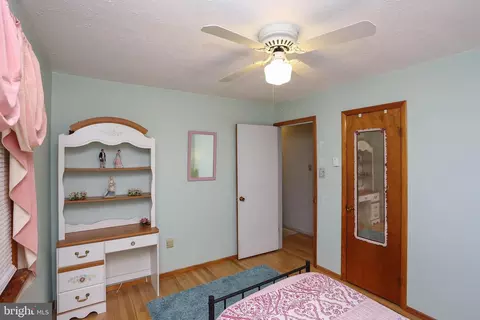 Bedroom - 252 Asbury Rd, Pasadena, MD 21122 photo 3 of 3