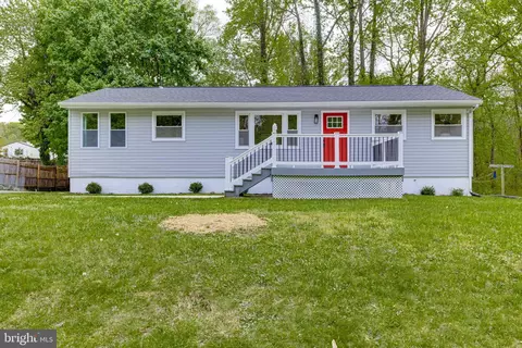225 11th Ave NW, Glen Burnie, MD 21061