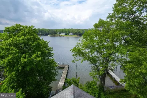 View/Area - 7618 Beach Dr, Pasadena, MD 21122 photo 9 of 13