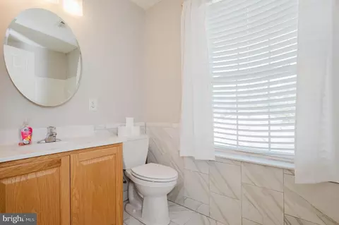 Bath - 7618 Beach Dr, Pasadena, MD 21122 photo 5 of 6