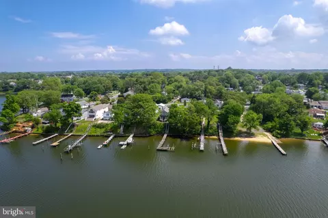 View/Area - 7618 Beach Dr, Pasadena, MD 21122 photo 4 of 13