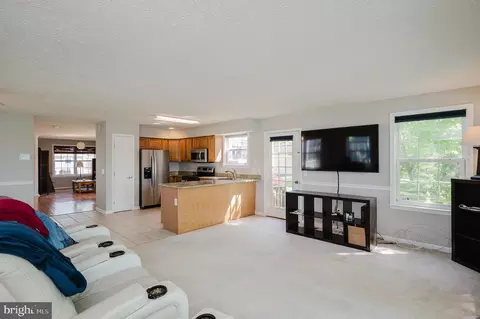 Other - 7618 Beach Dr, Pasadena, MD 21122 photo 4 of 29