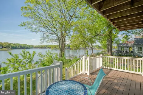 Exterior - 7618 Beach Dr, Pasadena, MD 21122 photo 7 of 15