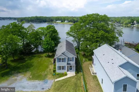 View/Area - 7618 Beach Dr, Pasadena, MD 21122 photo 6 of 13
