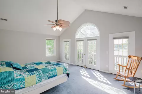 Bedroom - 7618 Beach Dr, Pasadena, MD 21122 photo 1 of 7