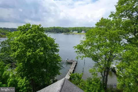 View/Area - 7618 Beach Dr, Pasadena, MD 21122 photo 10 of 13