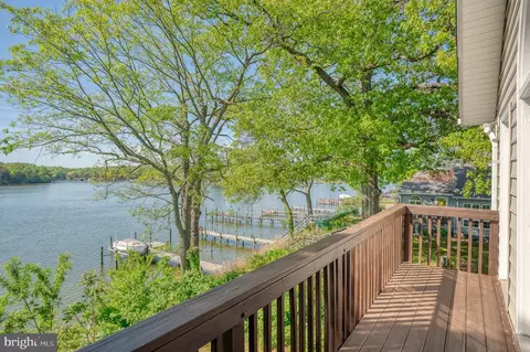Exterior - 7618 Beach Dr, Pasadena, MD 21122 photo 2 of 15