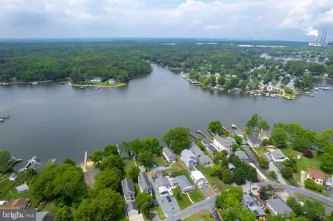 View/Area - 7618 Beach Dr, Pasadena, MD 21122 photo 11 of 13