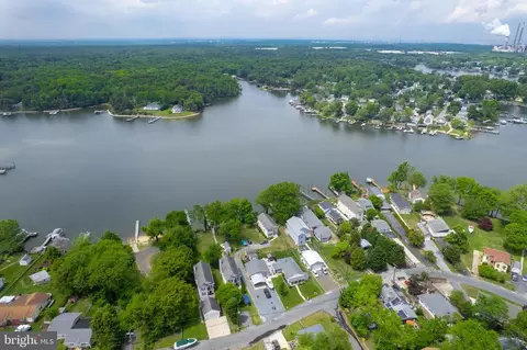 View/Area - 7618 Beach Dr, Pasadena, MD 21122 photo 12 of 13