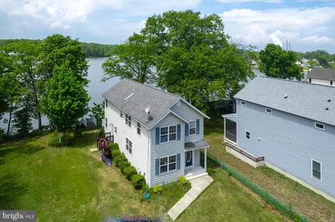 View/Area - 7618 Beach Dr, Pasadena, MD 21122 photo 8 of 13