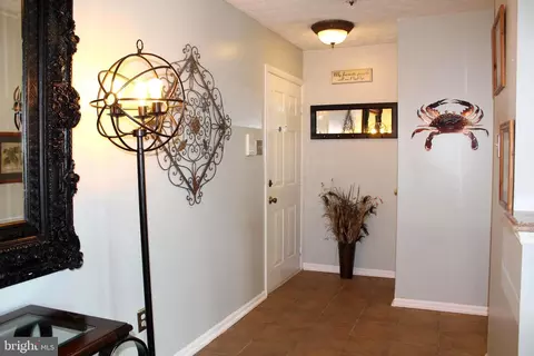 Entry Way - 861 Deering Rd #9G, Pasadena, MD 21122 photo 1 of 1