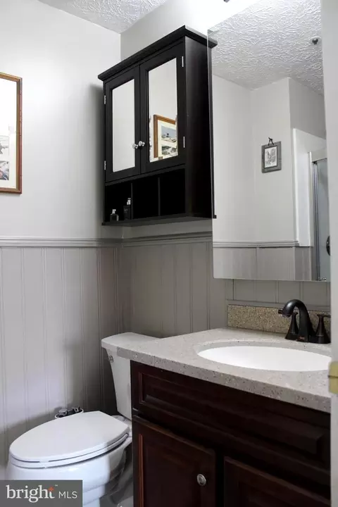 Bath - 861 Deering Rd #9G, Pasadena, MD 21122 photo 1 of 4